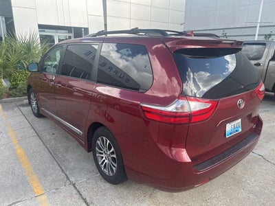 2018 Toyota Sienna XLE 8 Passenger
