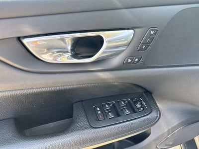 2020 Volvo V60 Cross Country T5
